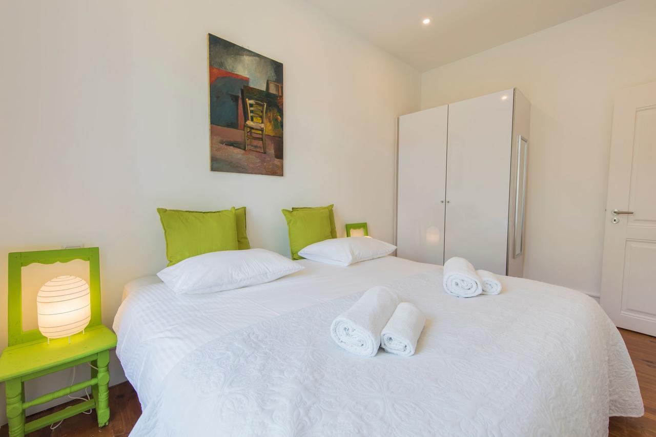 Lovelystay - Comfortable With River Views Lejlighed